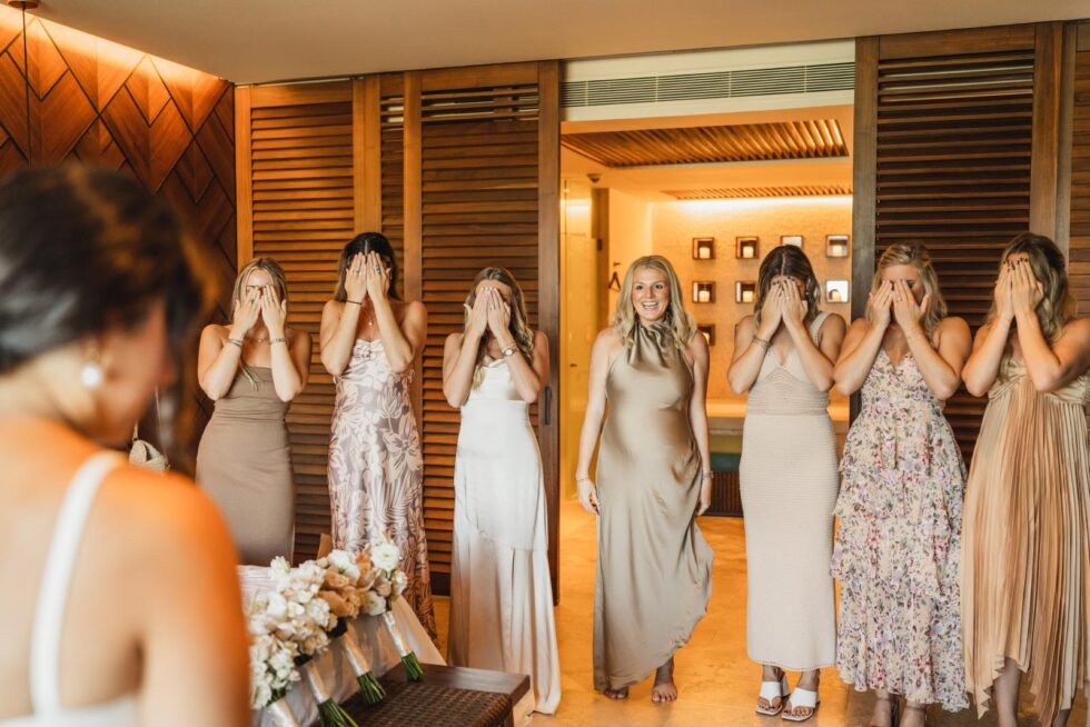 Bridesmaid Reveal Photos: Sharing the Dress in Zihuatanejo