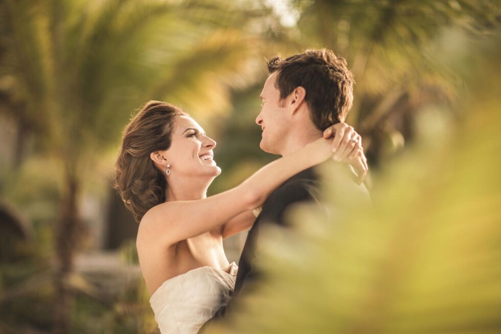 Show-Stopping Bridal Portraits by Zihuatanejo’s Palm Trees